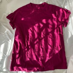 Lululemon Basic Boyfriend Tee